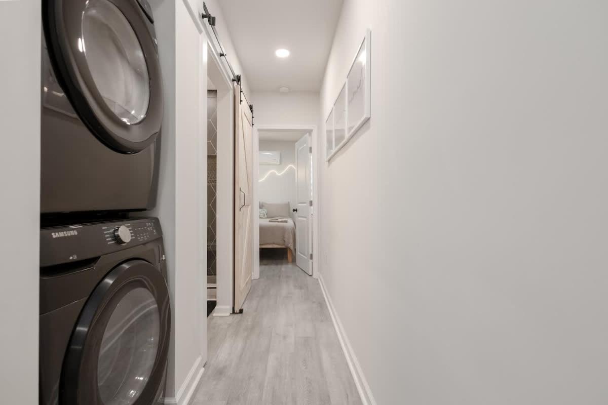Spacious Tiny By Airport-free Prkng-fast Wifi Holiday home