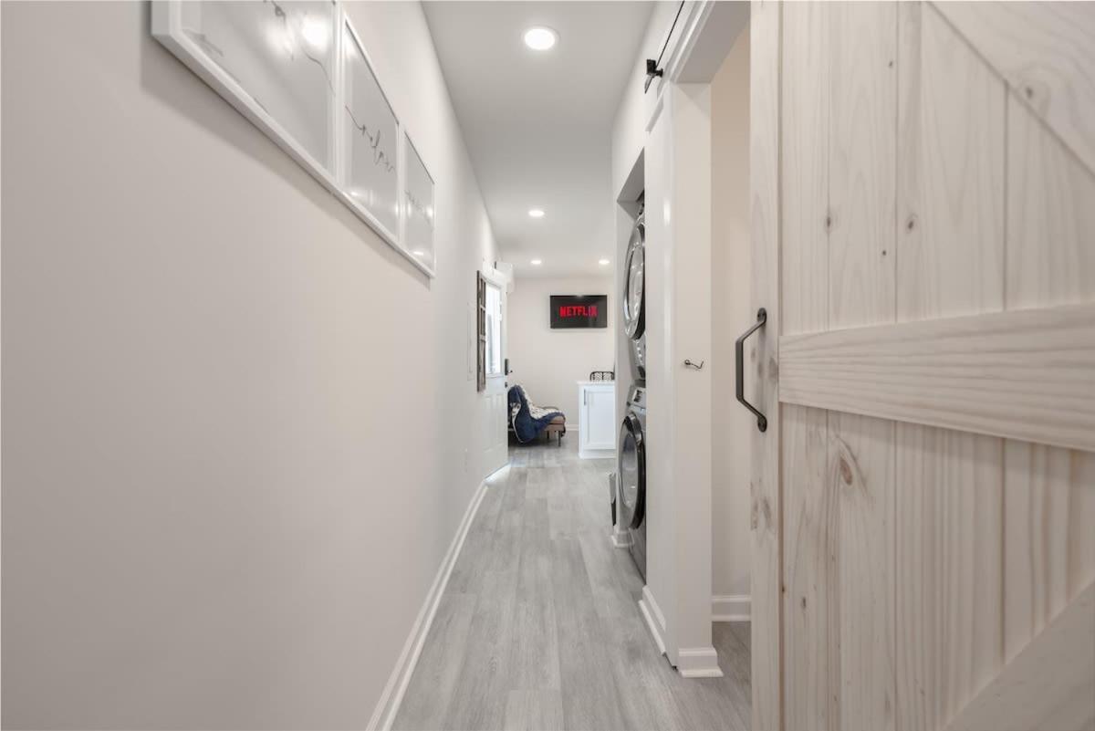 Holiday home Spacious Tiny By Airport-free Prkng-fast Wifi