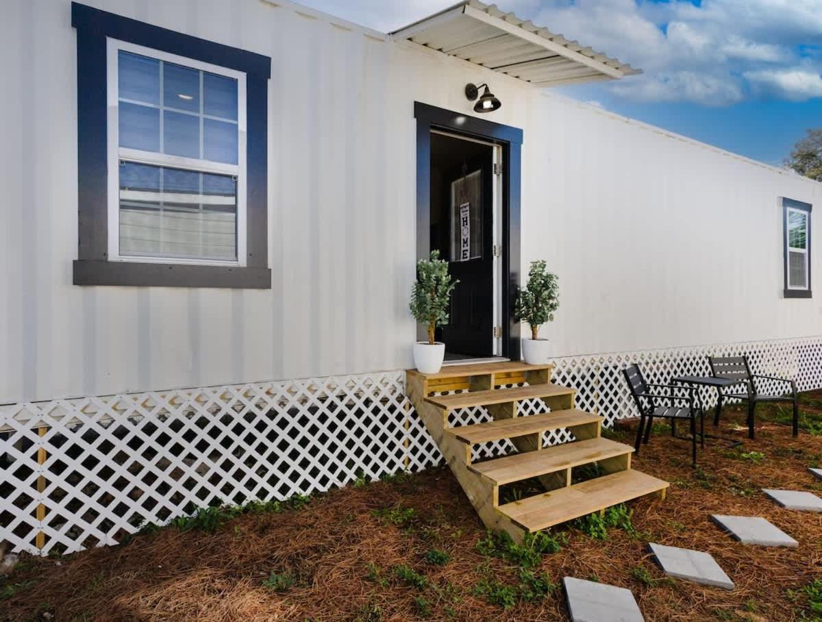 Spacious Tiny By Airport-free Prkng-fast Wifi