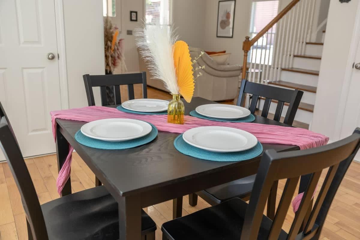 Stylish Family Downtown-bigrooms-freeparking-central *