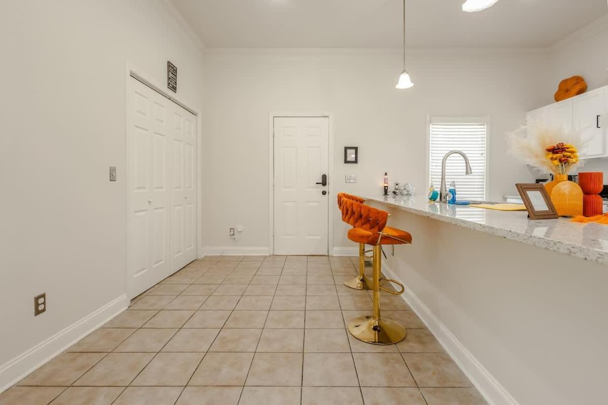 Holiday home Stylish Family Downtown-bigrooms-freeparking-central