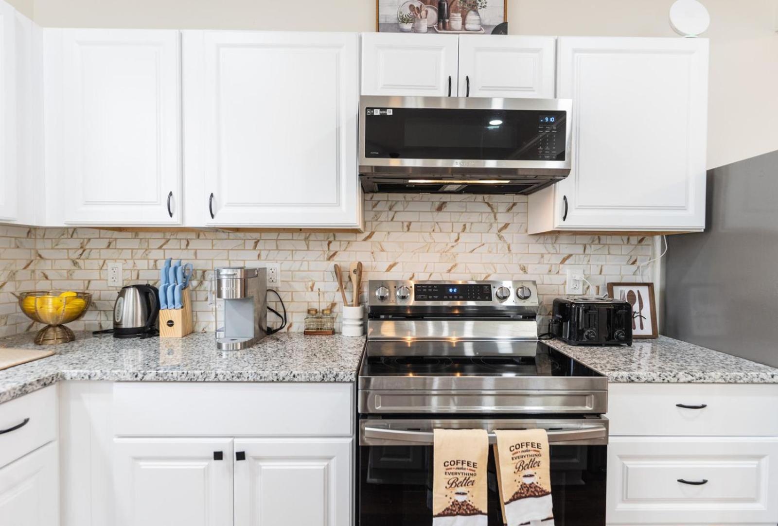 Cozy 5 Bedroom - 2 Miles To Zoo, Aquarium Holiday home Atlanta