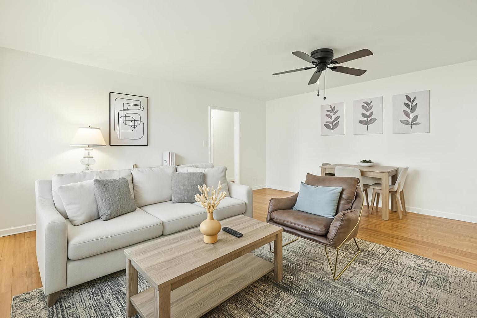 2bed In Historic Dwntwn Highrise- District Holiday home *