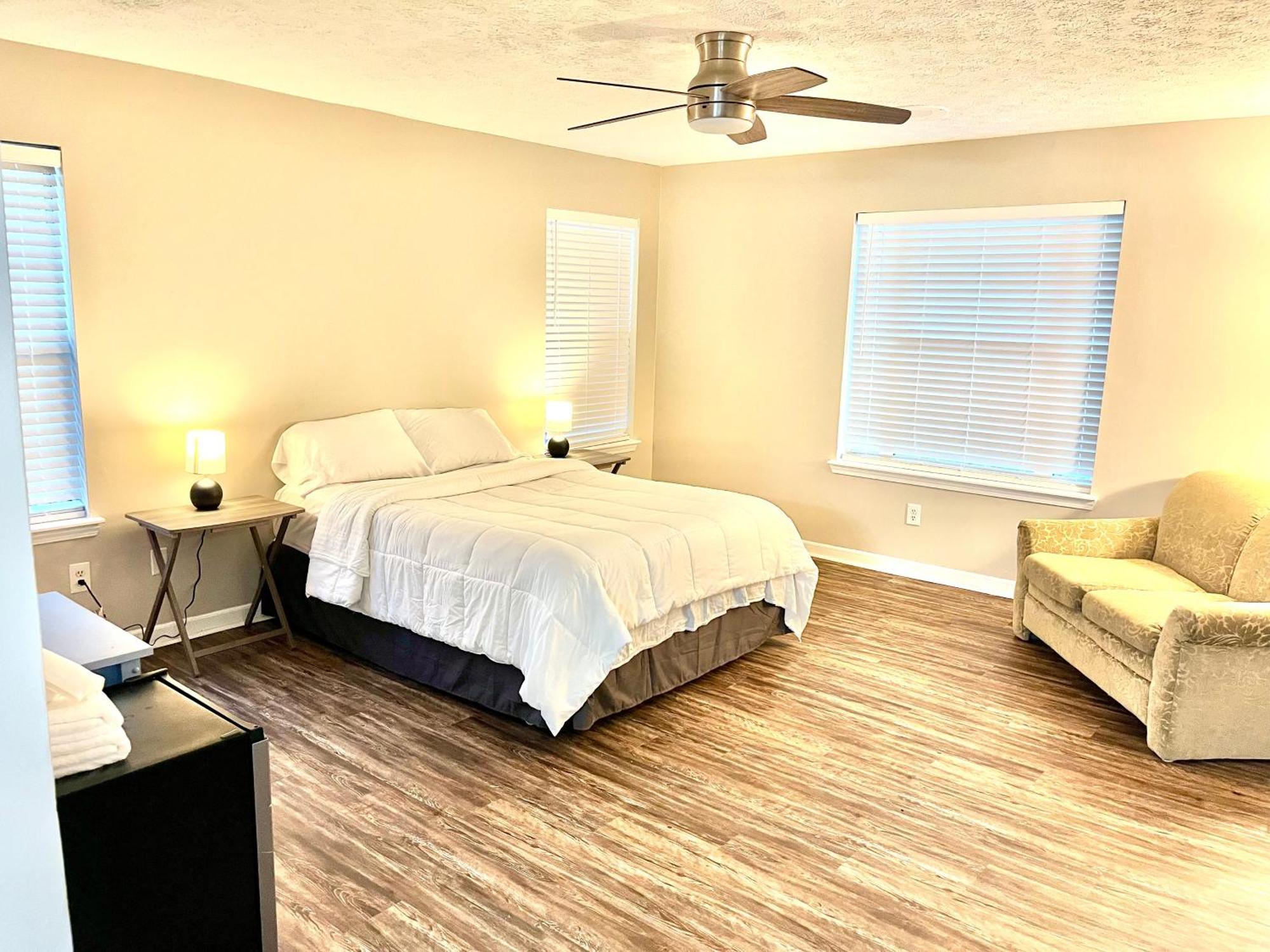 Apartment Rooms By Month Atlanta Atlanta