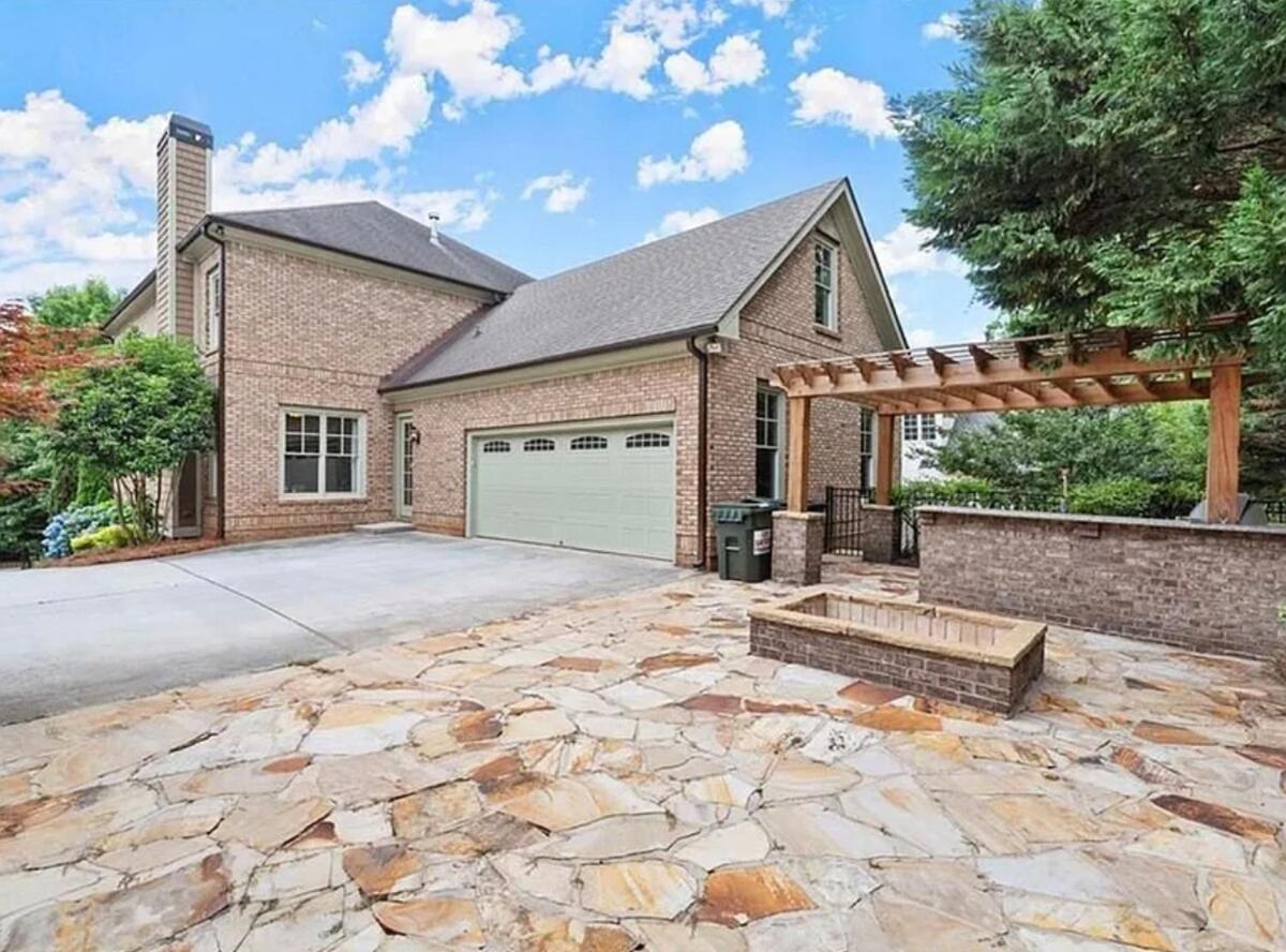 Villa Luxury Buckhead Executive Oasis For Family Or Work