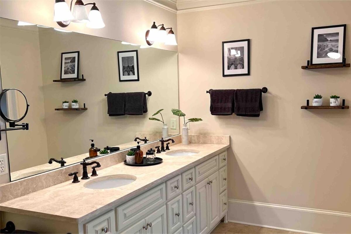 Villa Luxury Buckhead Executive Oasis For Family Or Work