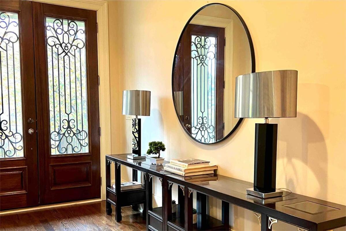 Luxury Buckhead Executive Oasis For Family Or Work Villa