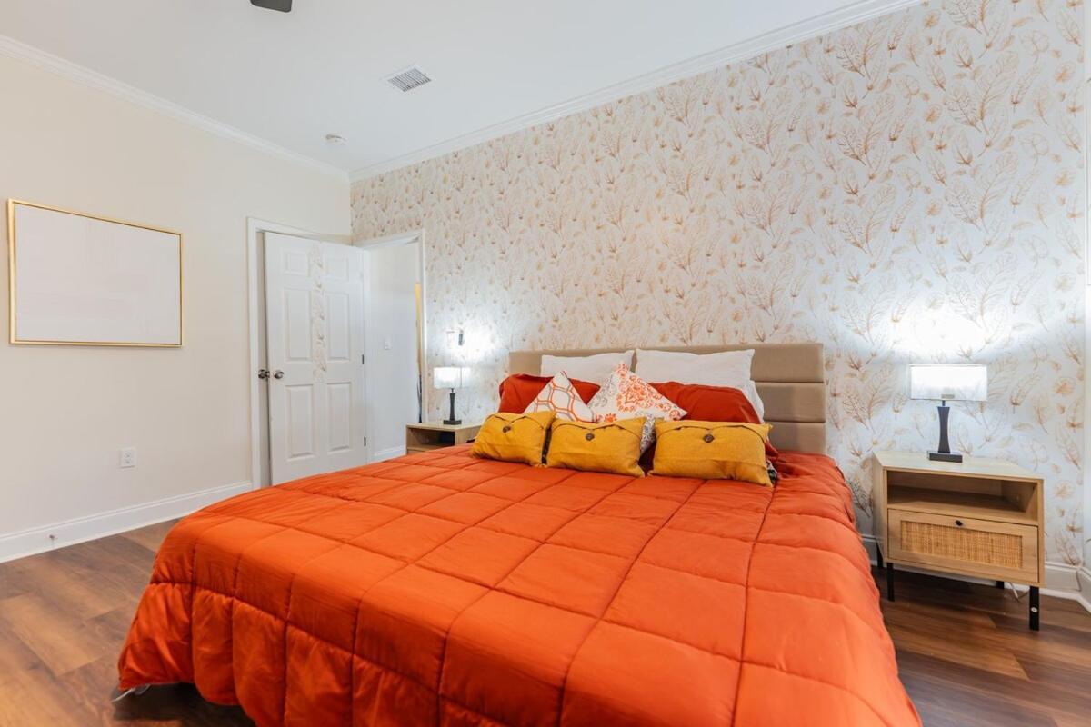 Modern 5 Bedroom - 2 Miles To Zoo And Aquarium *
