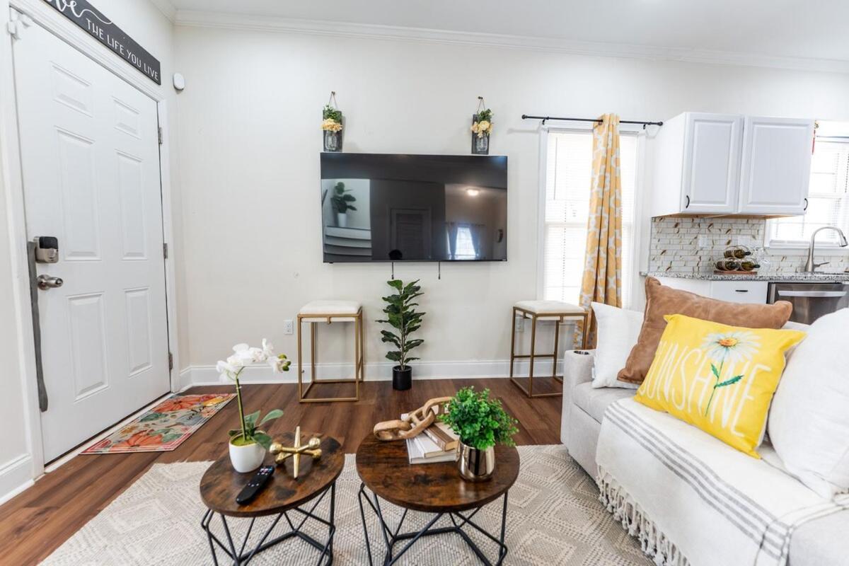 Holiday home Modern 5 Bedroom - 2 Miles To Zoo And Aquarium