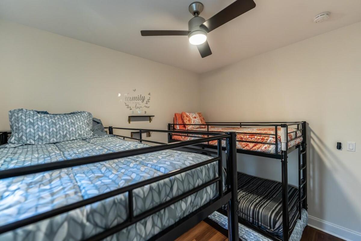 Holiday home Modern 5 Bedroom - 2 Miles To Zoo And Aquarium Atlanta