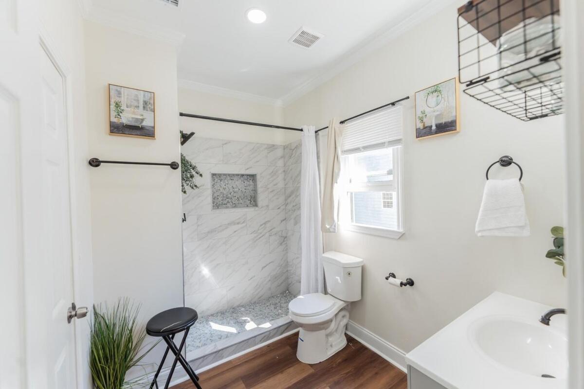 Modern 5 Bedroom - 2 Miles To Zoo And Aquarium *