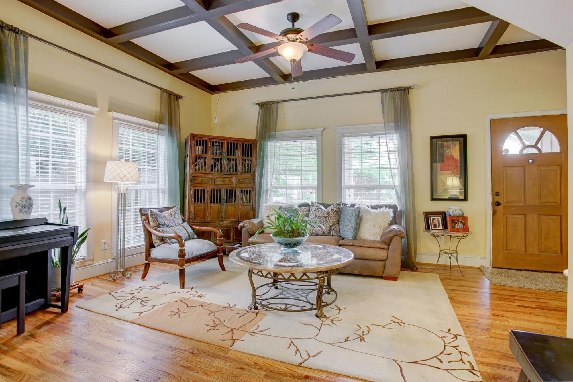 Sleeps16, Spacious, Comfortable Close To Downtown, Beltline, And Walk To Restaurants * Atlanta