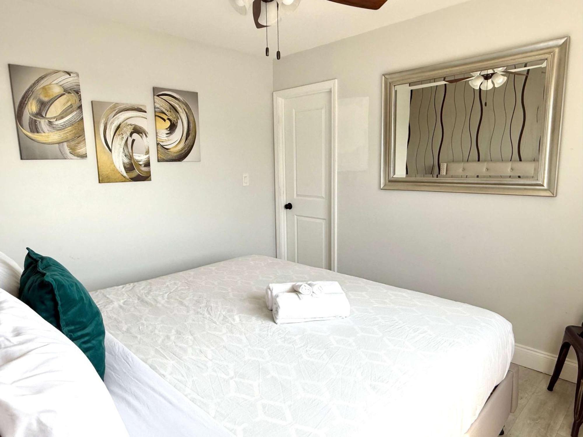Renovated 2 Bedroom Free Parking Lm1105 Holiday home Atlanta