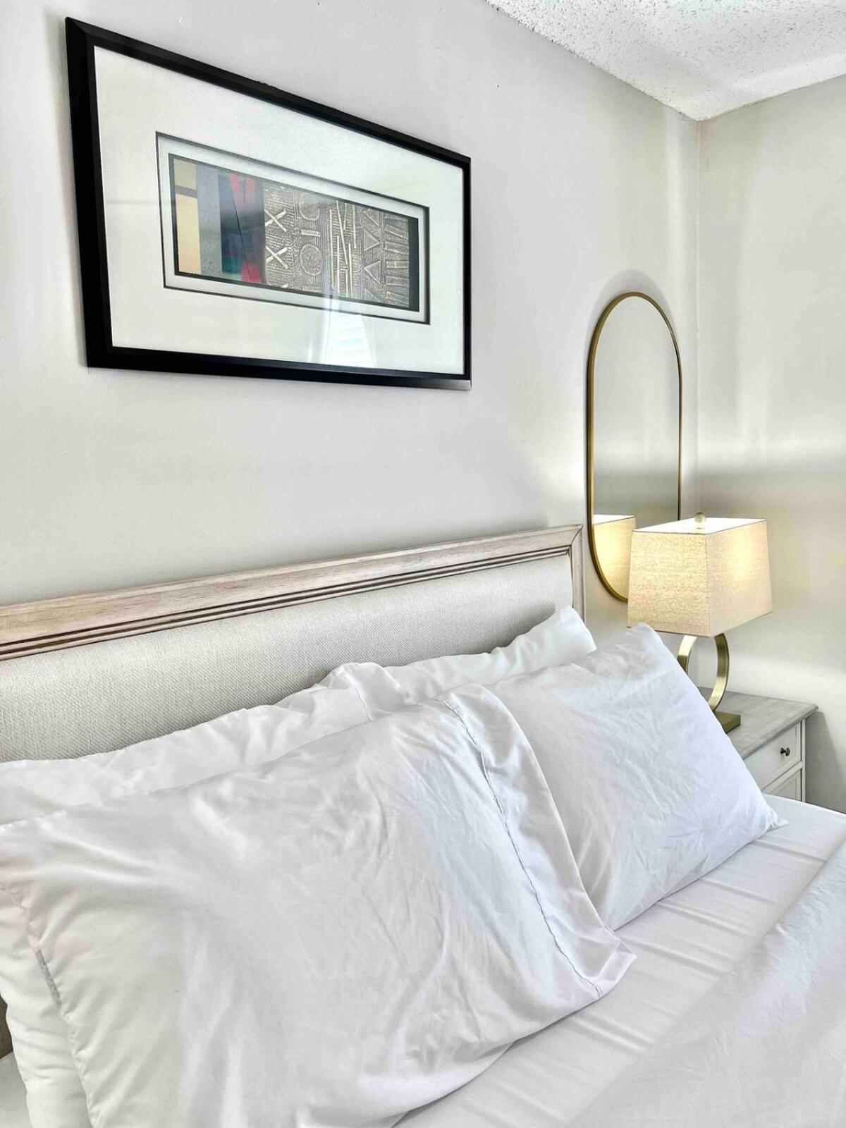 Glamorous 2bed Minutes To Braves Stadium Apartment