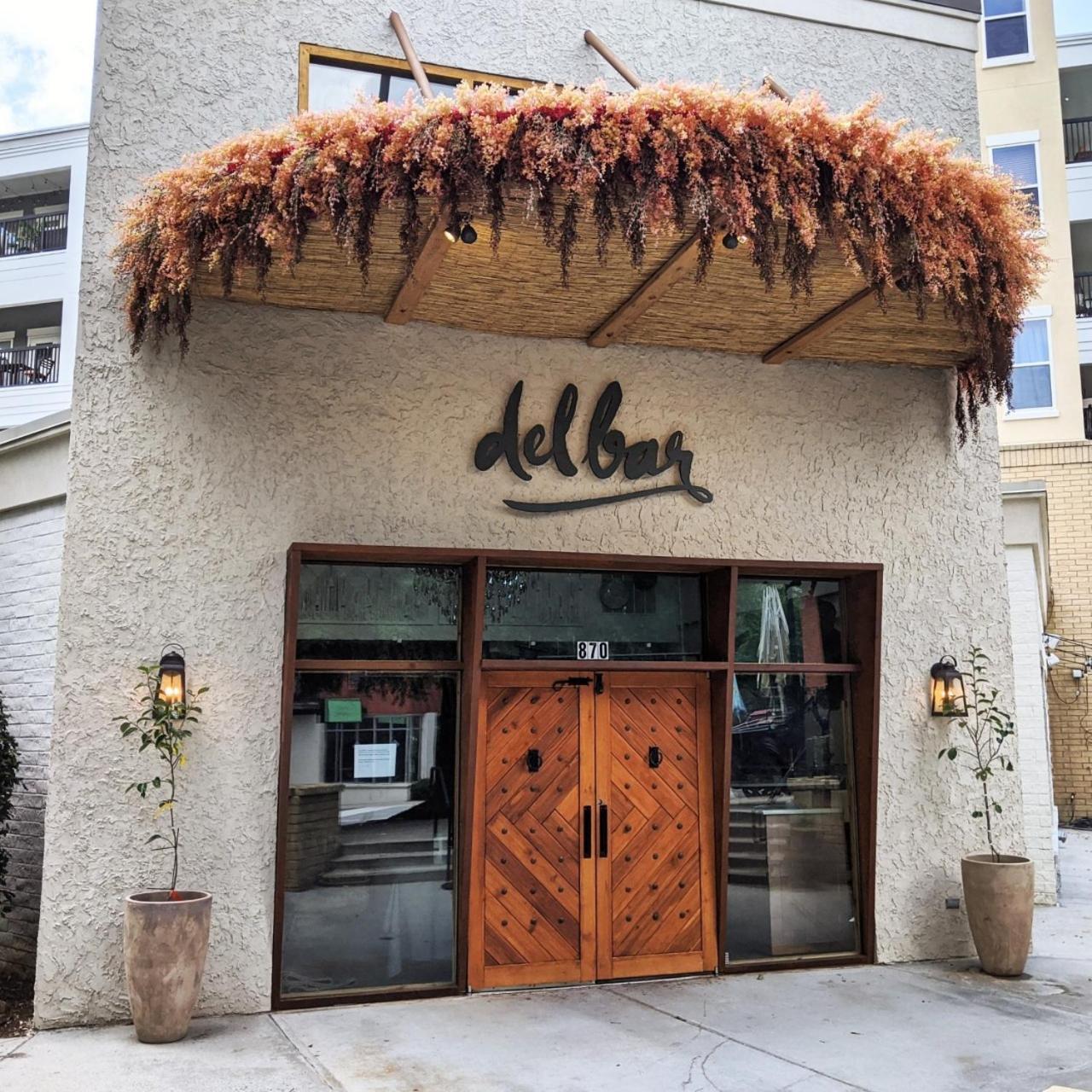 King Bed, Walk To Beltline Inman Park, Pets Welcome Apartment *