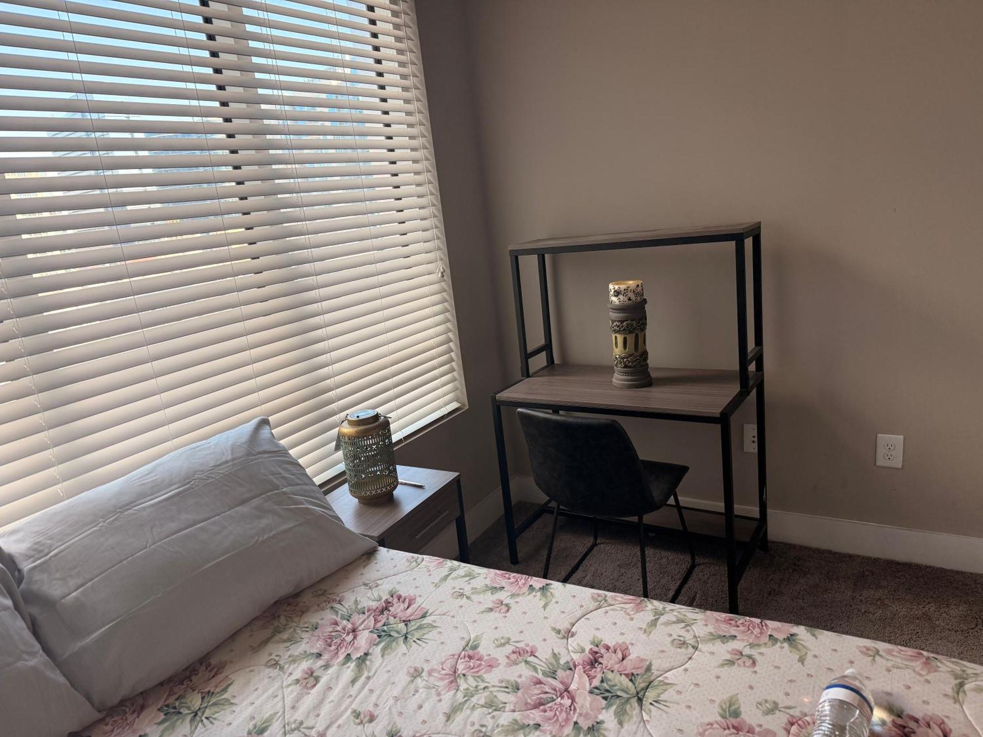 Lux High Rise One Stop * Atlanta