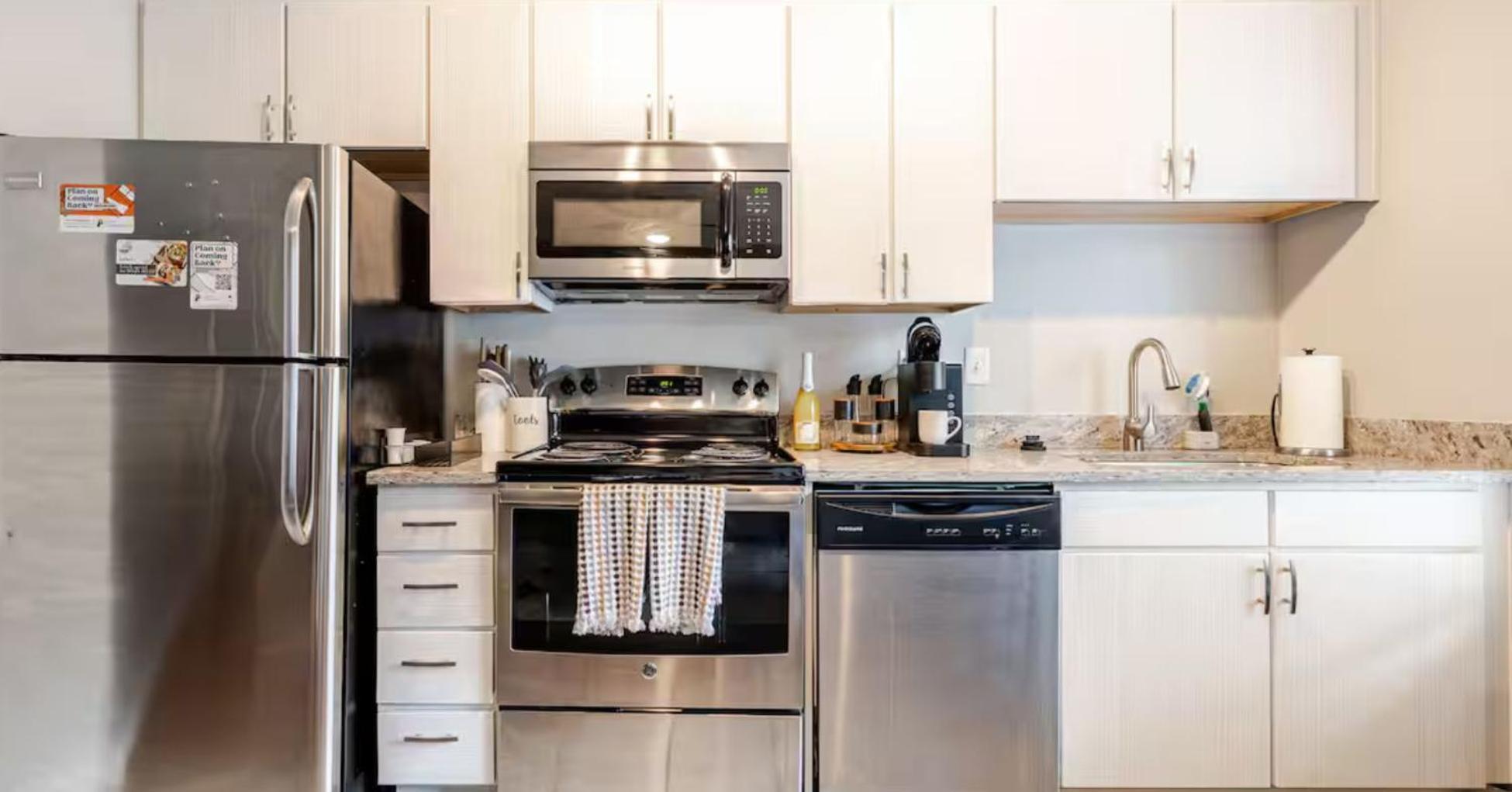 Studio Apt King Bed, Beltline Eastside Trail - Pets Welcome! Apartment