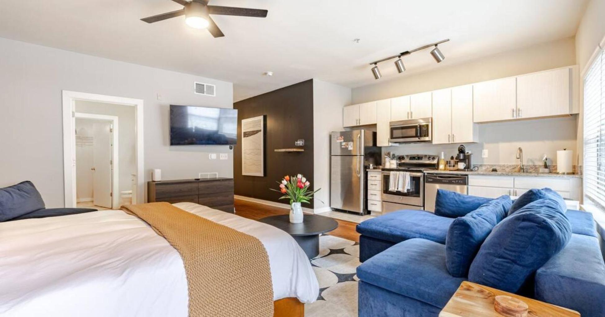 Studio Apt King Bed, Beltline Eastside Trail - Pets Welcome! Atlanta