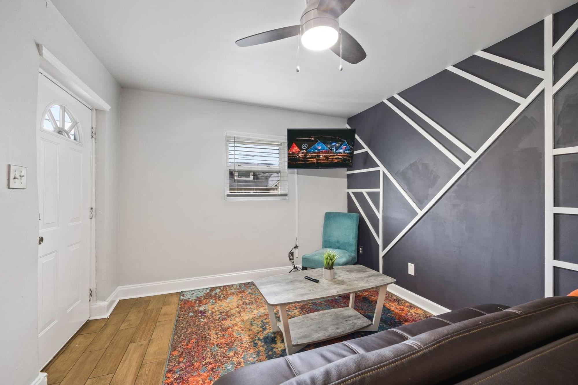 Multiplex Unit Free Parking Mechanicsville Holiday home *