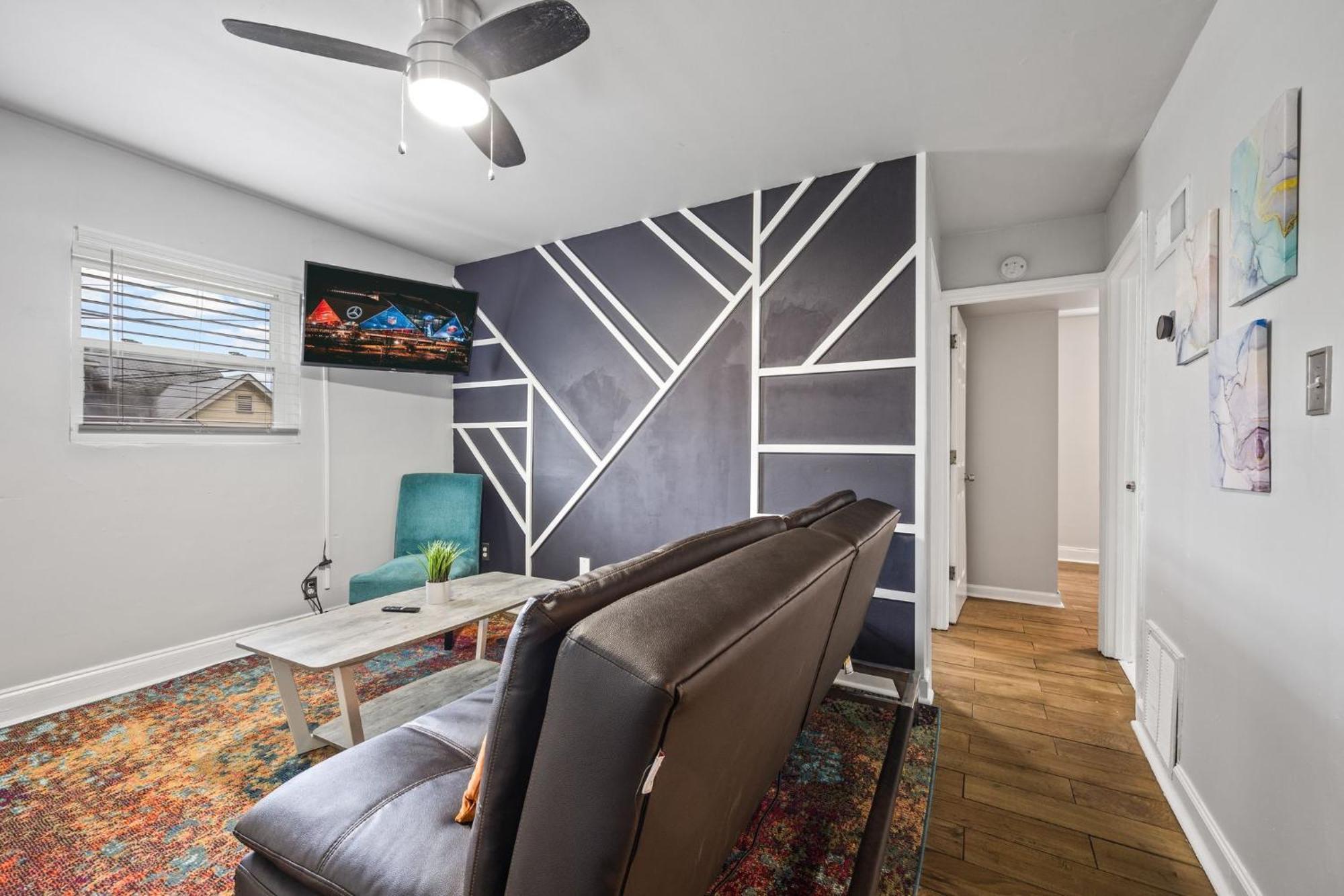 Multiplex Unit Free Parking Mechanicsville *