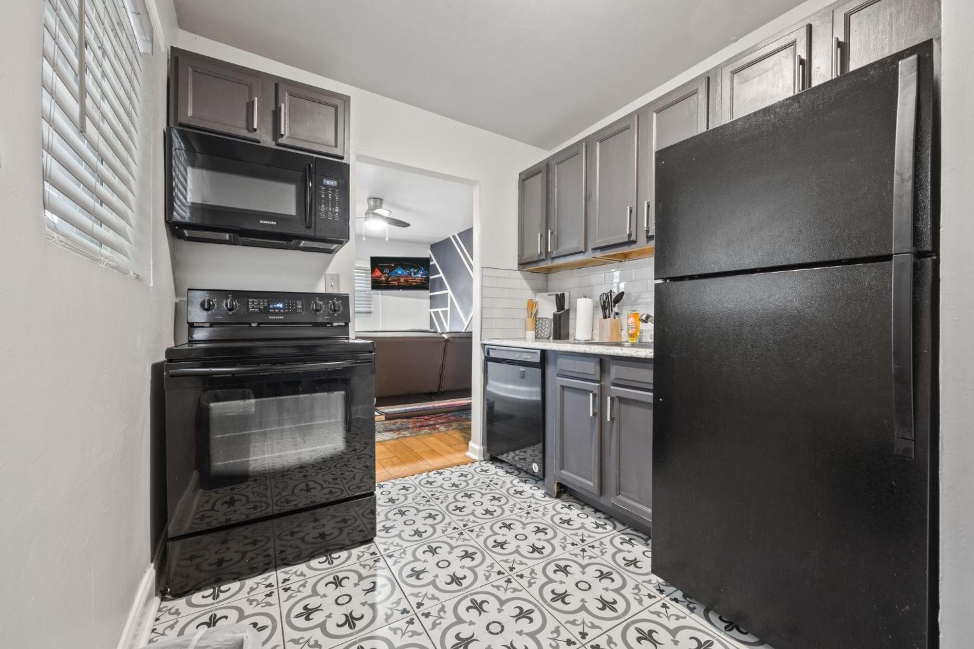 Multiplex Unit Free Parking Mechanicsville Holiday home *