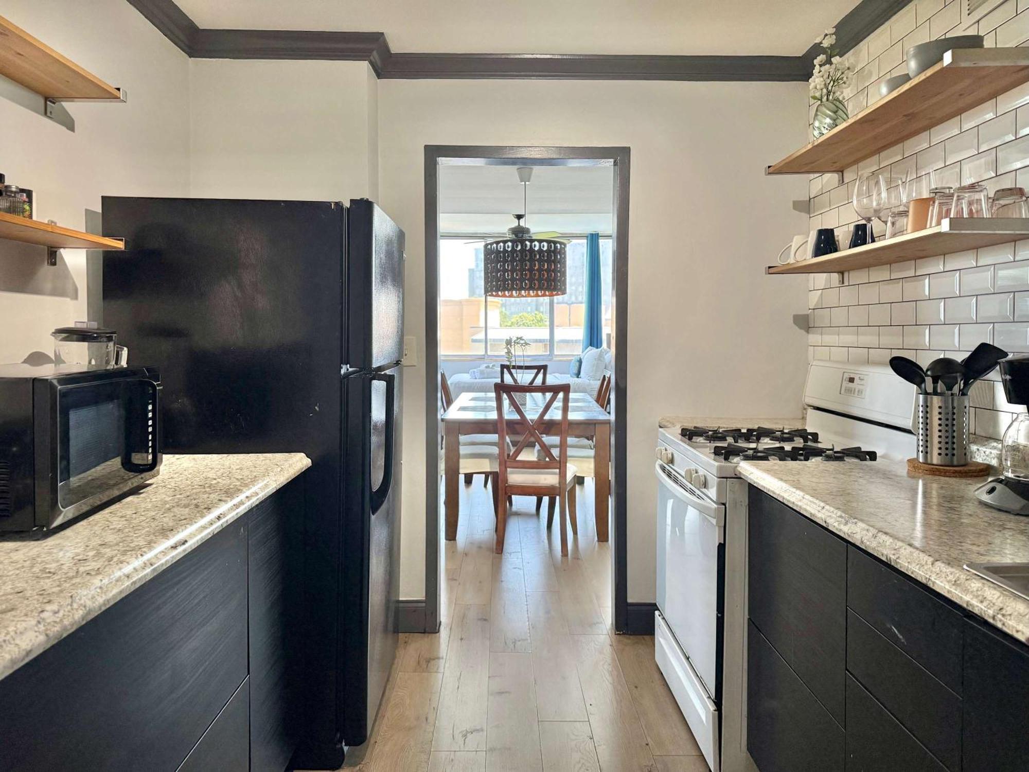 Downtown 24h Concierge 3 Bds 2br Onsite Parking Lm706