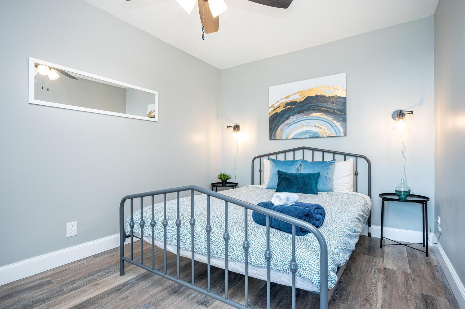 Downtown! High Rise! Onsite Parking Lm1903
