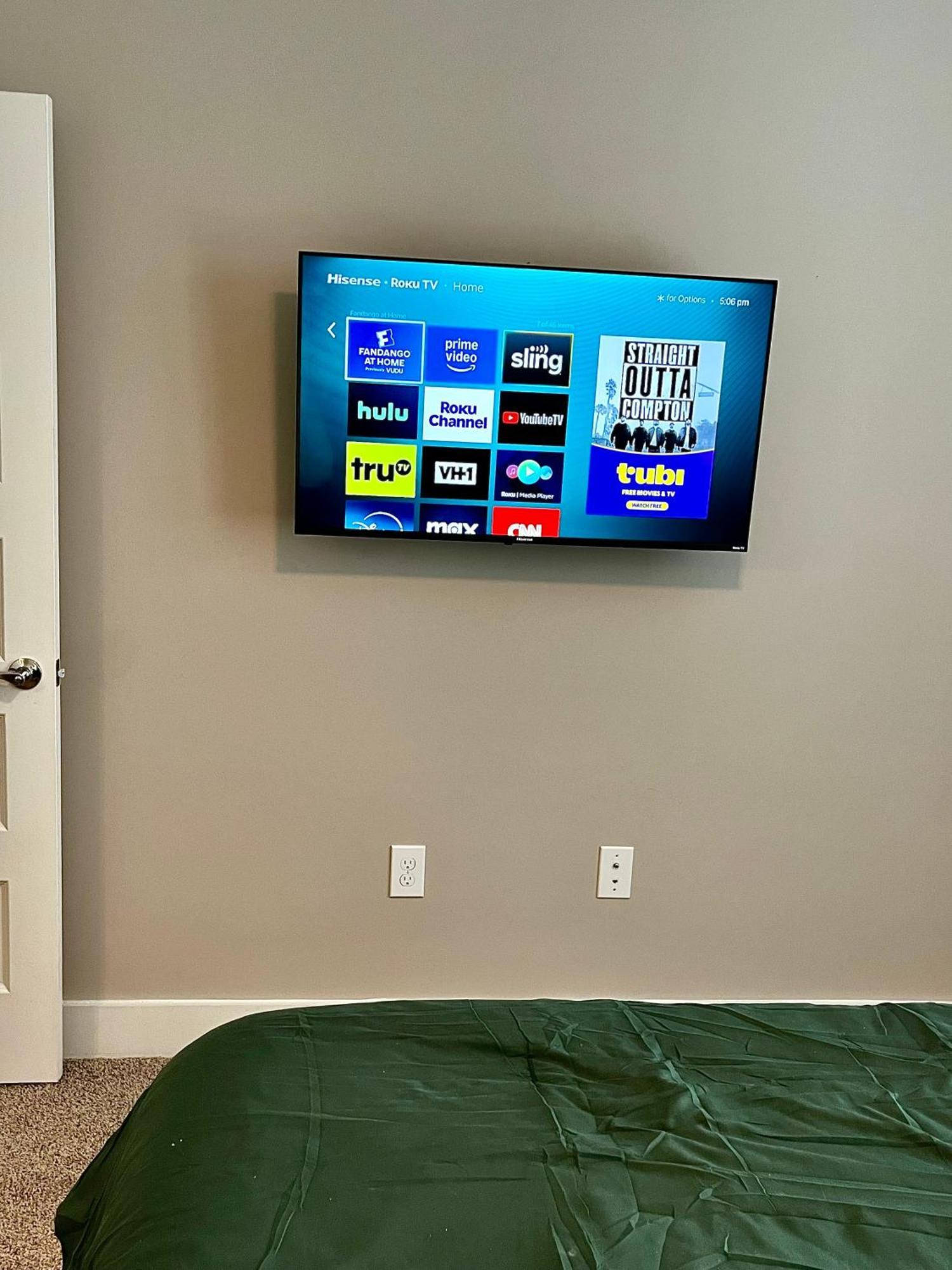 Apartment Yjky Llc