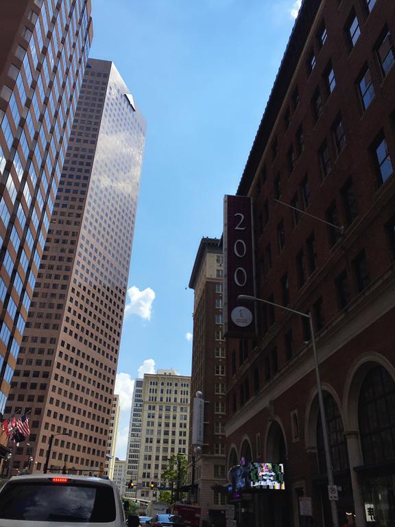 Downtown 1 Bedroom 18h Apartment