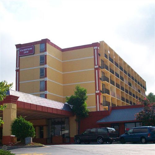 Knights Six Flags Hotel 3*