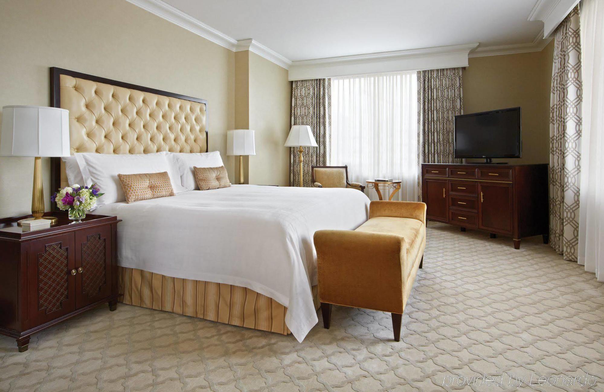Hotel Four Seasons 4*