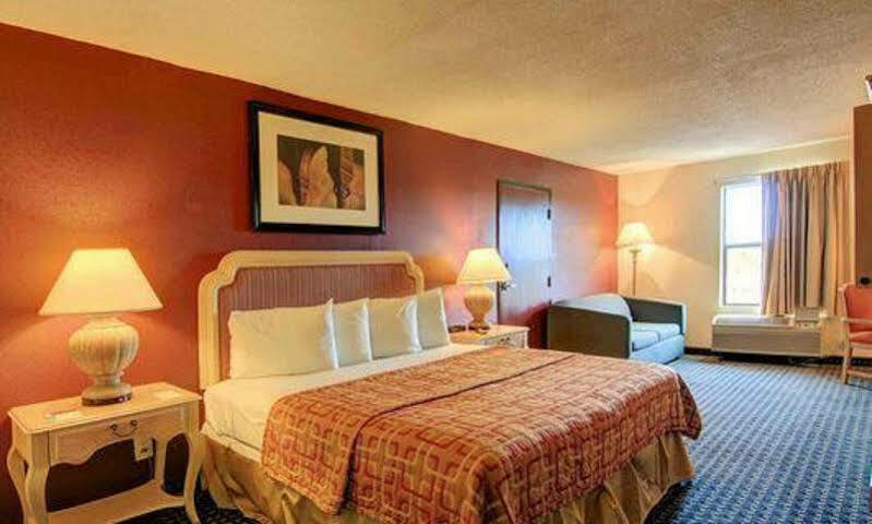 Hotel Red Roof - Six Flags Atlanta