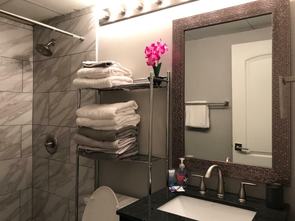 Wine Down Downtown Atl 14j Apartment Atlanta