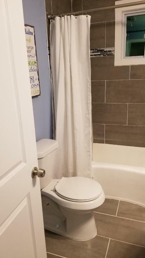 Relaxing, Comfortable, Private Bedroom Guest house *