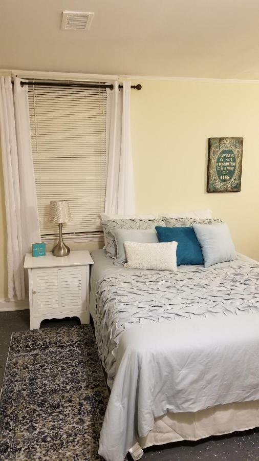 Relaxing, Comfortable, Private Bedroom *