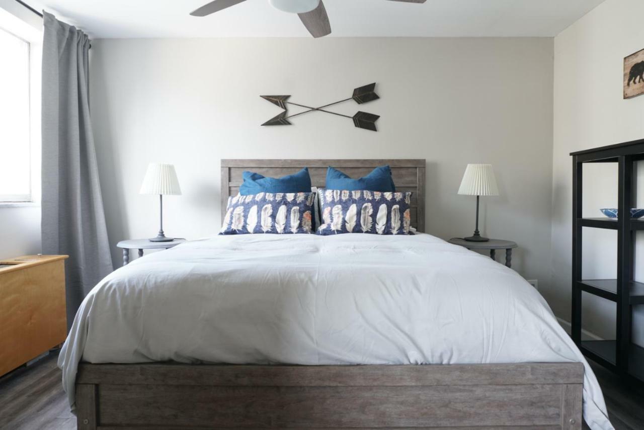 Welcoming Barn, 2 Bedroom & 1 Bath & Parking Atlanta