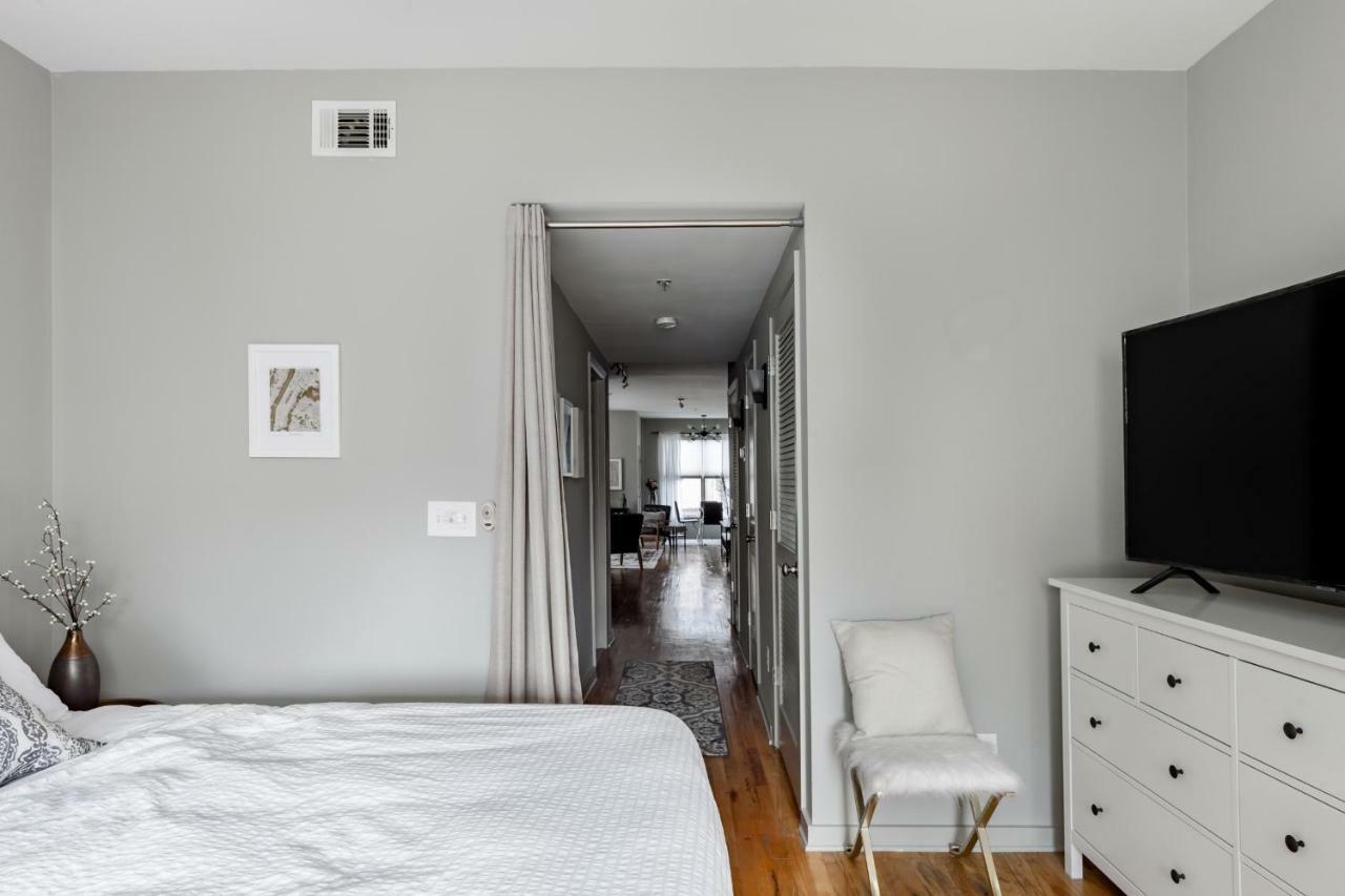 Apartment Trendy Castleberry Hill Condo- Walk To Mercedes Benz/ Downtown Attractions Atlanta