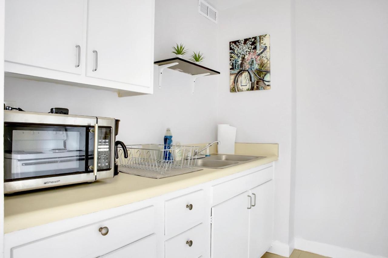 Downtown Studio W/amazing Location*self Check-in** Apartment *