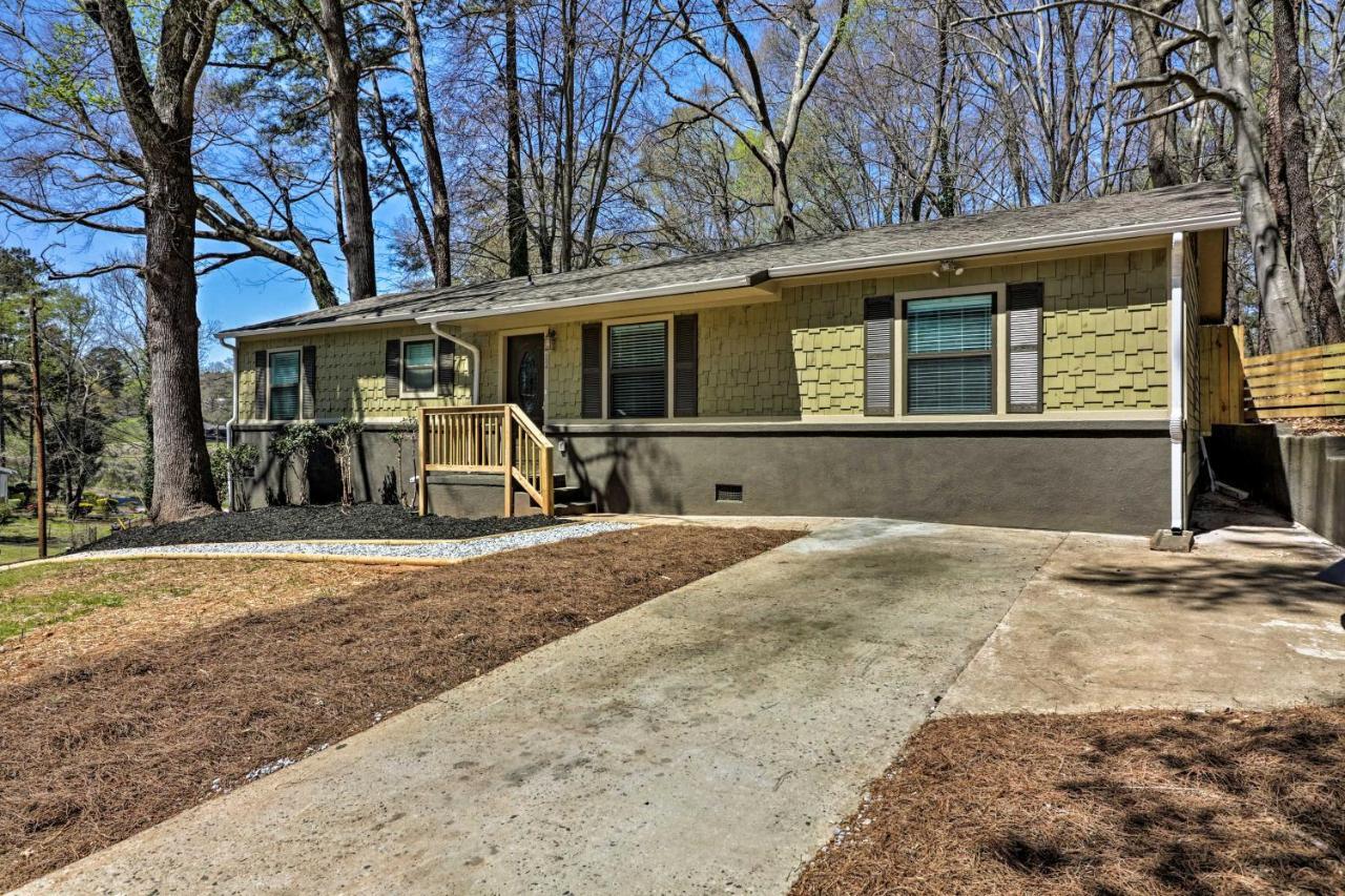 Holiday home Comfortable Ranch - 5 Mi To Downtown Atlanta!