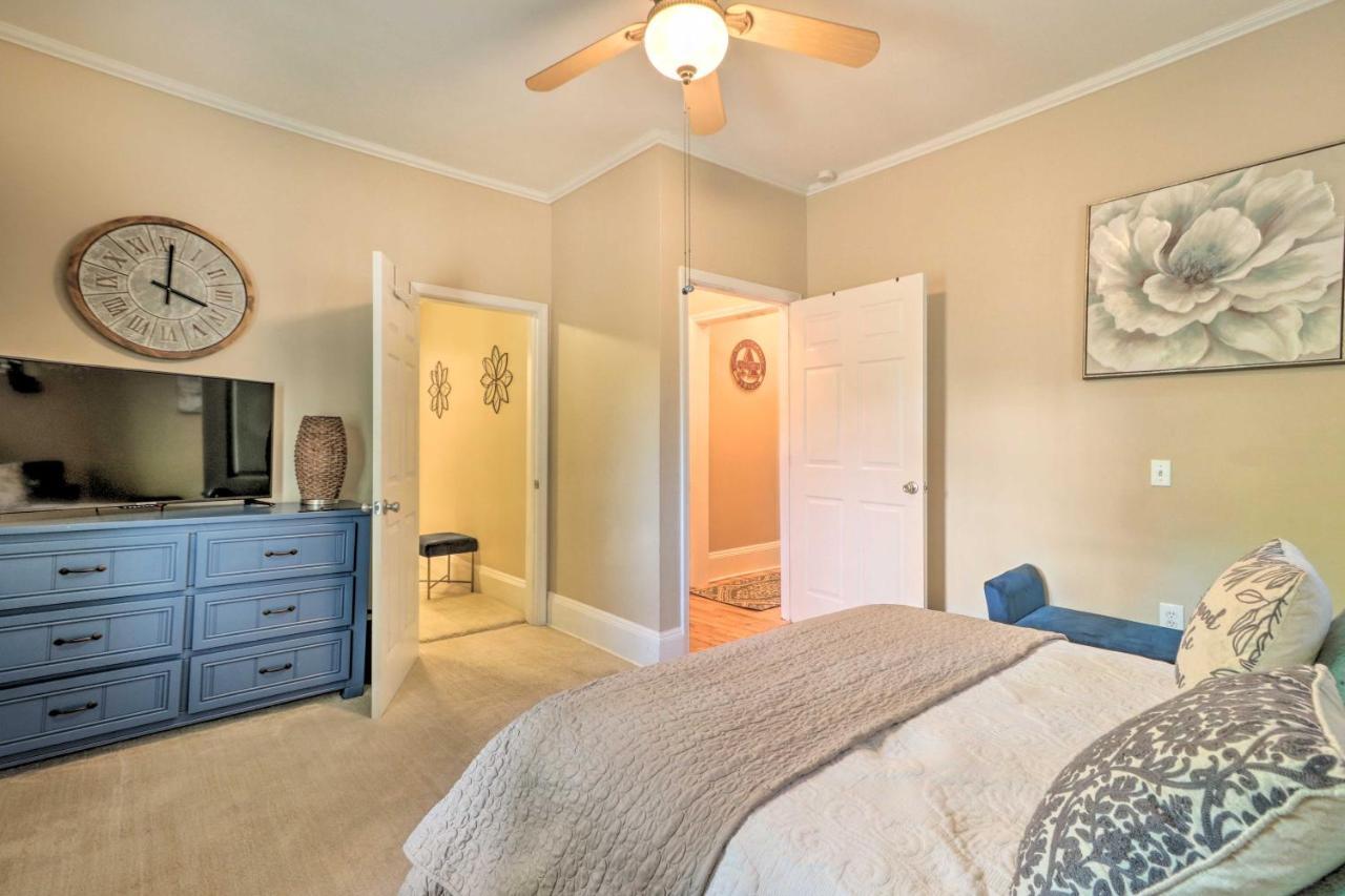 Updated With Backyard, 10mi To Dtwn Atlanta