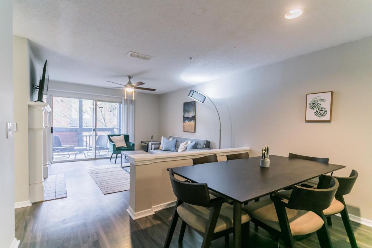 Luxury 3-bedroom Flat + Pool + Gym Apartment *