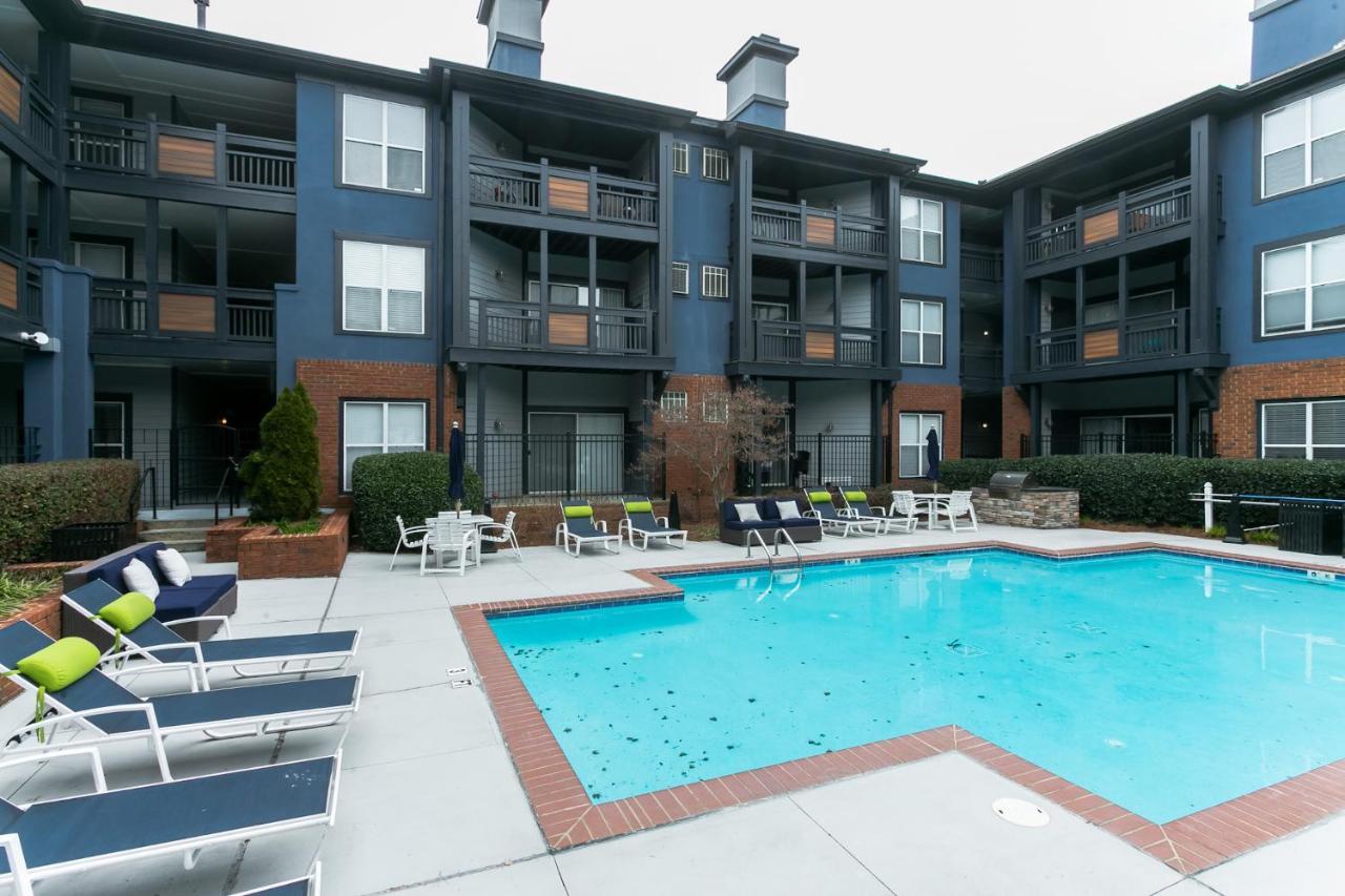 Apartment Luxury 3-bedroom Flat + Pool + Gym *