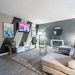 Amazing And Beautiful Home In Atlanta By Deity Villas