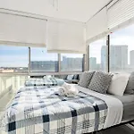 Downtown! City View Location Onsite Parking Lm1207