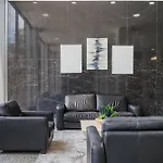 Downtown! City View Location Onsite Parking Lm1207