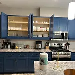 New Modern Home Near Ga Tech