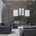 Downtown Atlanta Excellent View! Onsite Parking 1904