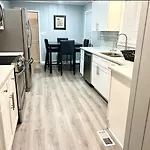 Queen Suite With Wifi With Hot Tub Room 6