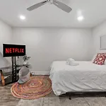 Downtown Studio - Panoramic Views - Walk-Friendly