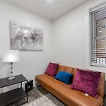 Downtown Studio - Panoramic Views - Walk-Friendly